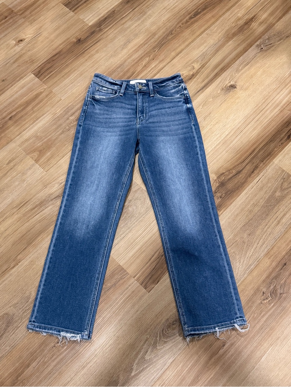 Vervet Victoria high rise Cropped Straight Jeans in Blue